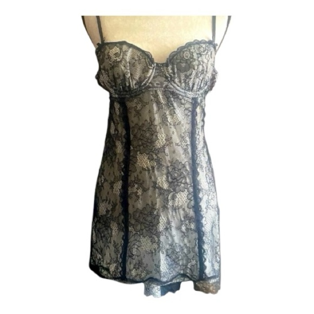 NWOT-VICTORIAS SECRET-SEXY LITTLE THING